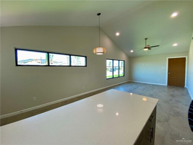 Building Photo - 1300 E Iris Ave