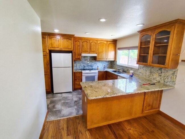 Photo - 8525 Bandon Dr House