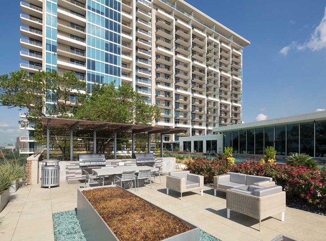 AMLI Design District Apartments - Dallas, TX | Apartments.com