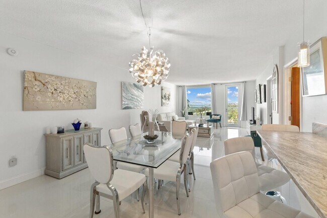 Foto del edificio - 3450 S Ocean Blvd