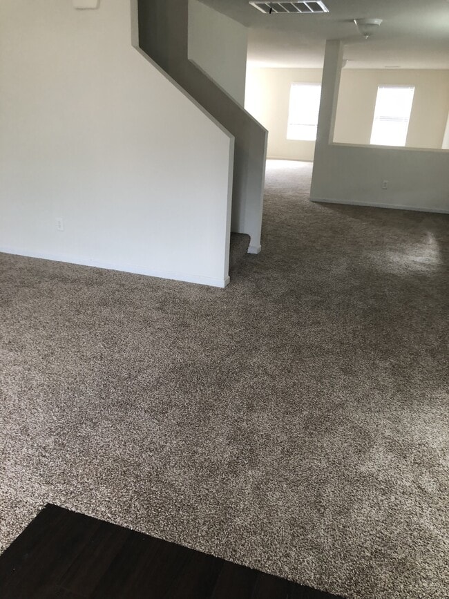 Foto del edificio - 204 Valleyside Dr NE