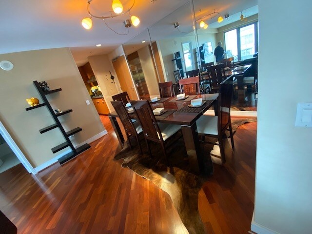 Dining area - 645 Front St
