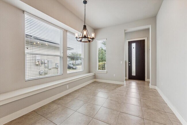 Foto del edificio - 5412 Gooding Dr