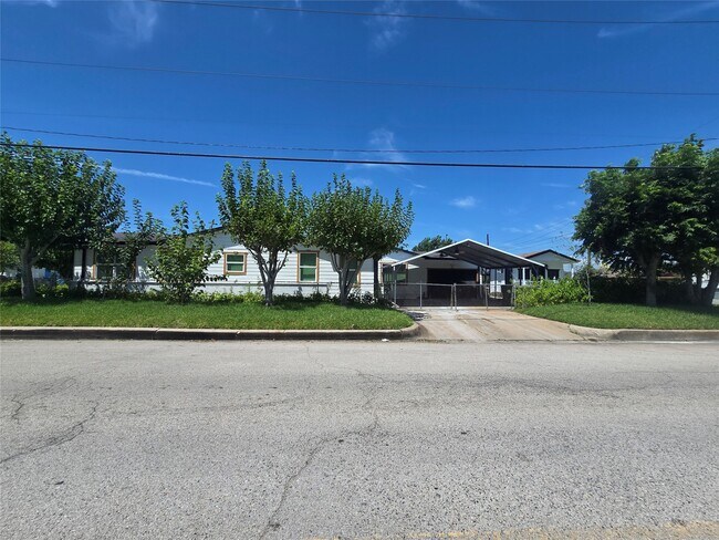 Foto del edificio - 5102 Avenue L