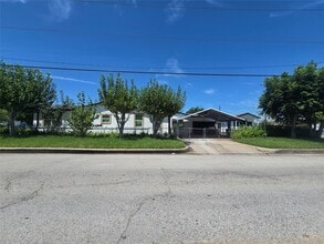 Building Photo - 5102 Avenue L
