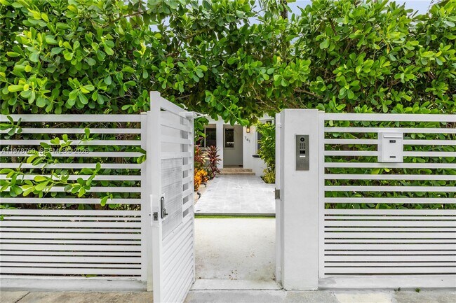 Building Photo - 741 NE 87th St