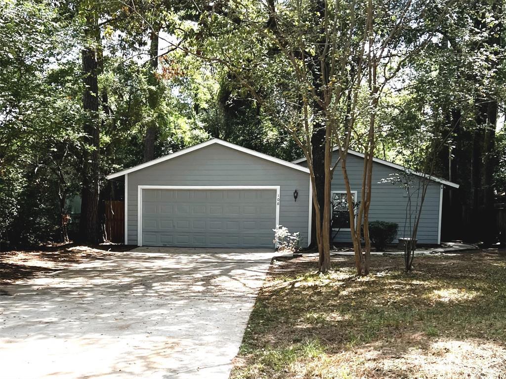 Primary Photo - 108 Blue Fox Rd