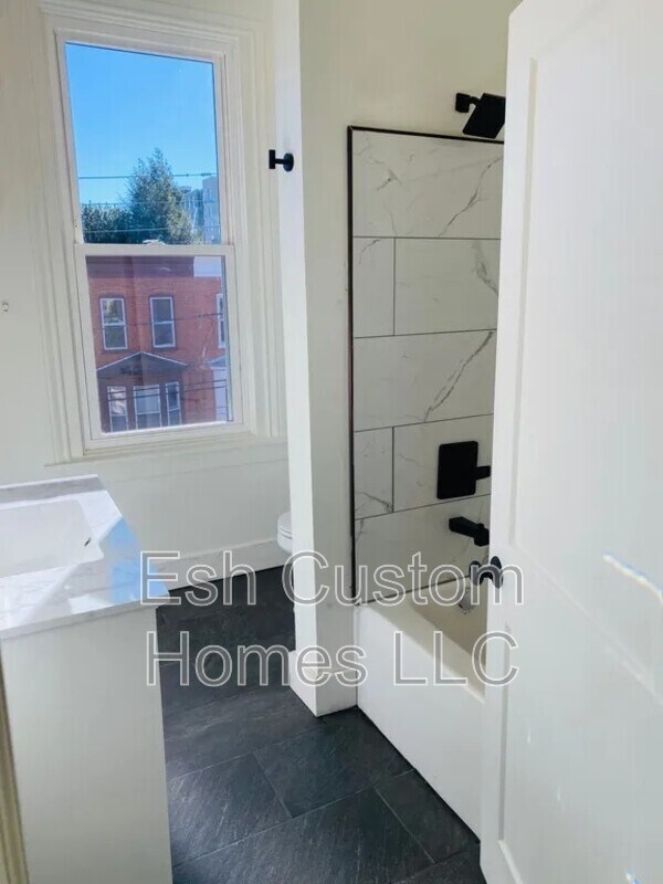 Foto del edificio - 11 E Walnut St