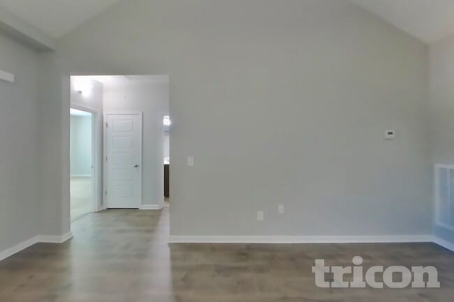 Building Photo - 831 Ellyson Dr