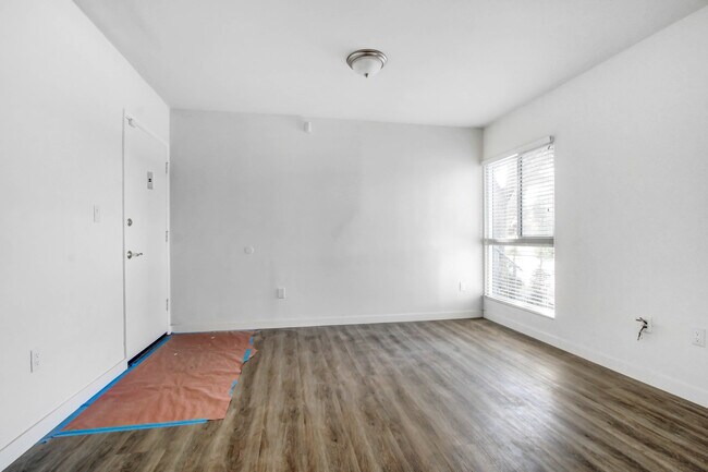 Building Photo - 12405 Aneta St
