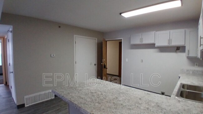 Foto del edificio - 60 Miller Ave SW