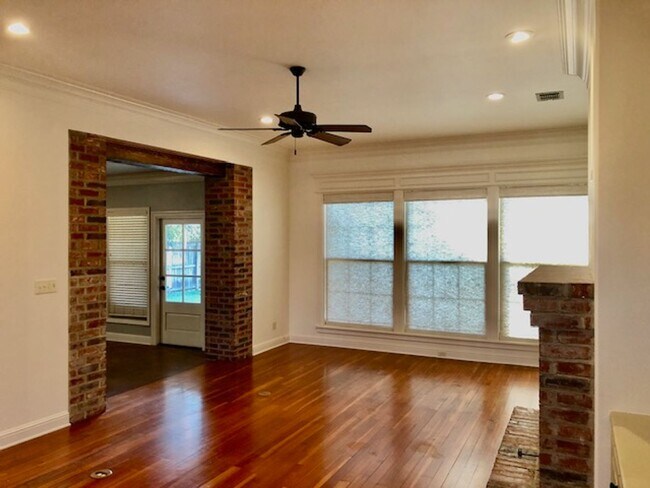 Foto del edificio - GATED NORRIS FERRY LANDING-BEAUTIFUL 4/2 HOME