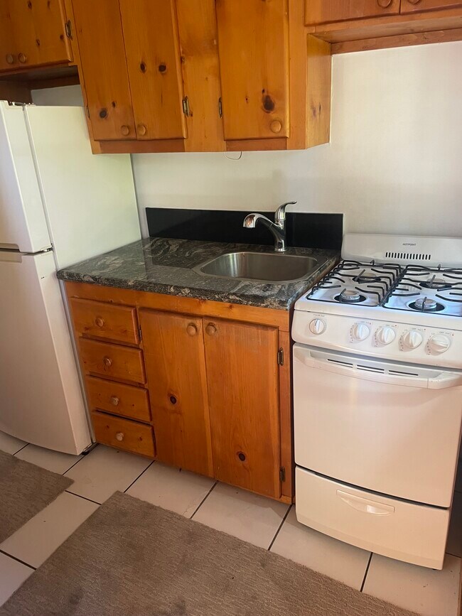 Cocina - 407 Naranja Dr