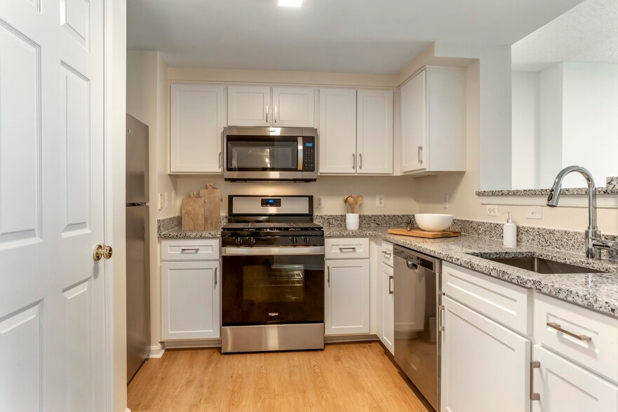 Avalon Courthouse Place