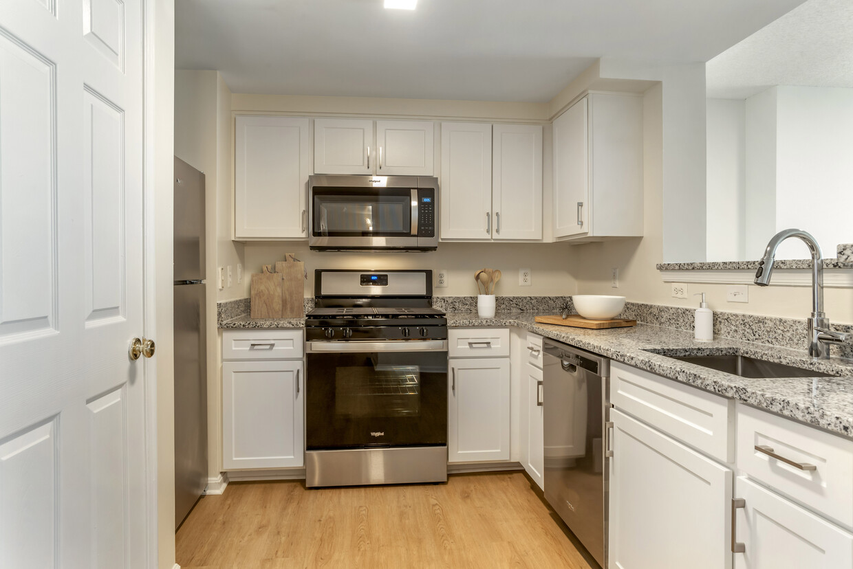 Avalon Courthouse Place - Apartments in Arlington, VA | Apartments.com