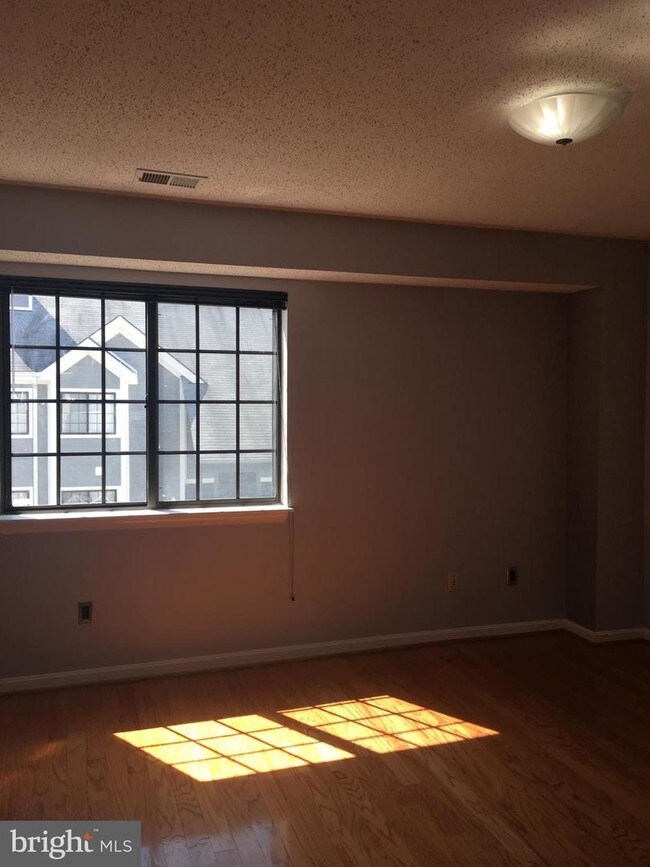 Foto del edificio - 6004 Mersey Oaks Way