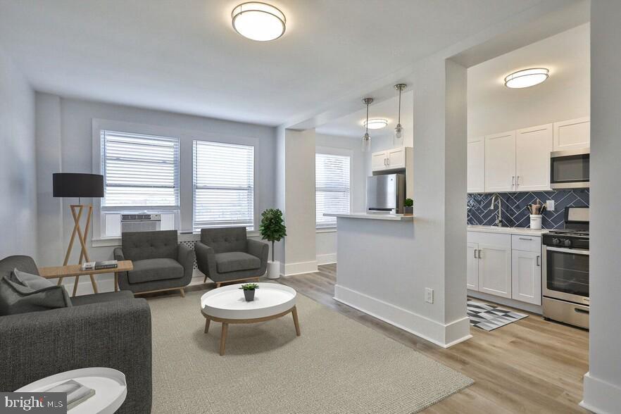 Foto principal - 4247 Locust St