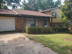 Building Photo - 3762 Fairington Dr