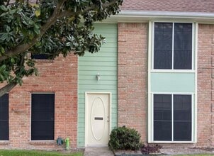 Building Photo - 4211 Benard Ct