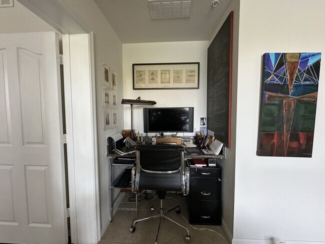 Foto del edificio - 12935 Violino Ln