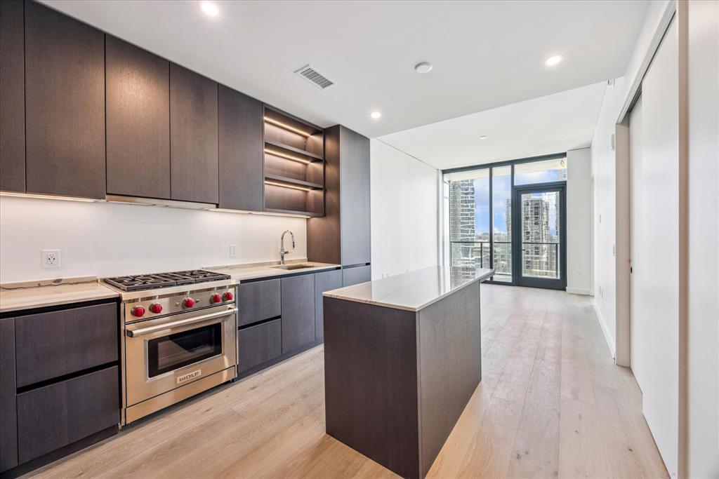 Foto principal - 610 Davis St