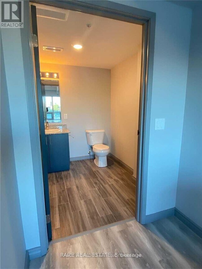 Photo du bâtiment - 275 Larch St