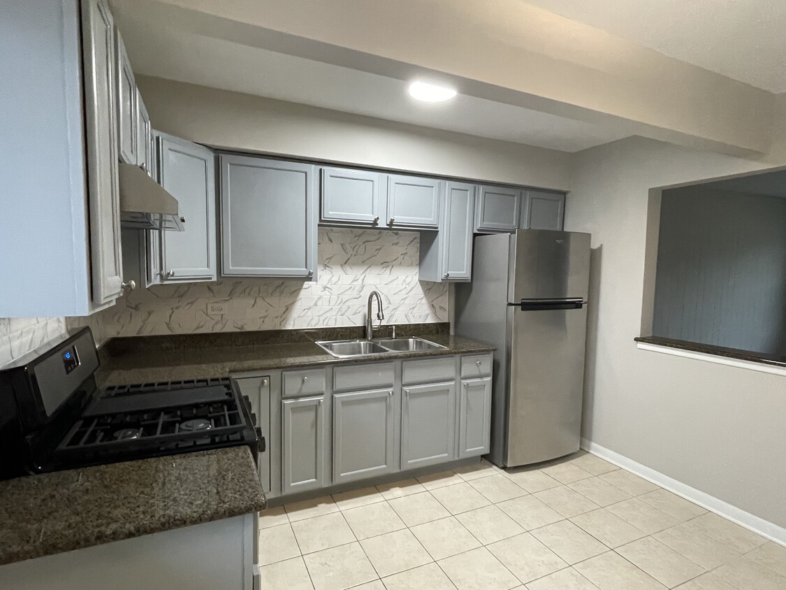 Kitchen - 7812 W 26th St