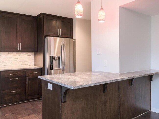 Building Photo - 5102 Plumas Ln