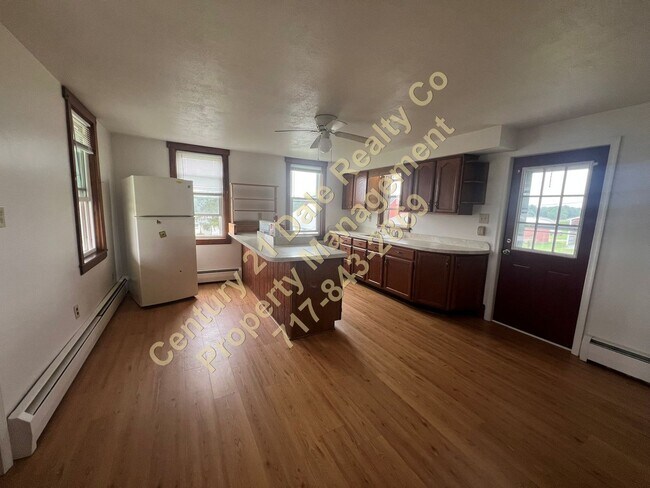 Foto del edificio - 4 BR Home in Red Lion School District