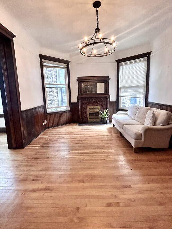 Foto del edificio - 4724 S Prairie Ave