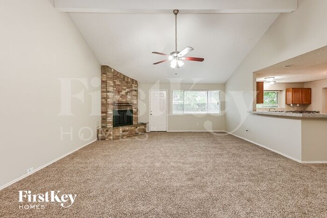 Building Photo - 5510 Stone Creek Dr