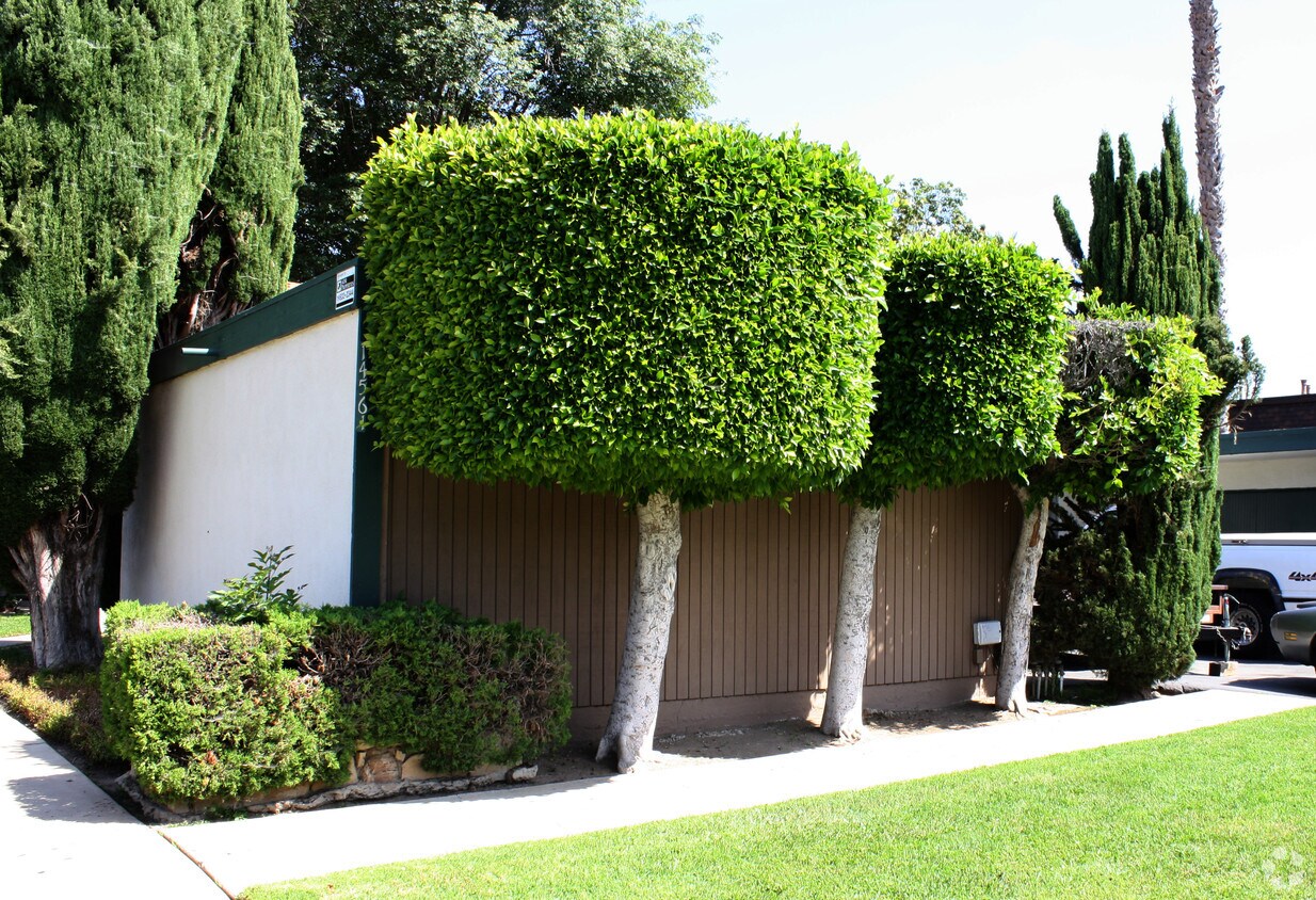 Building Photo - 14561 Carfax Dr