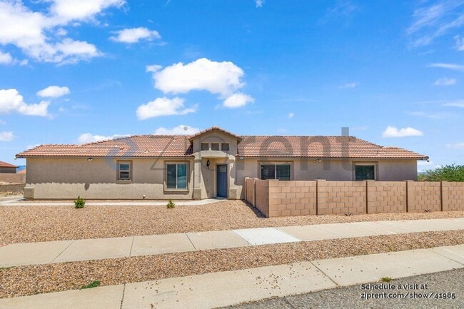 Building Photo - 1704 Tenen Pass Dr