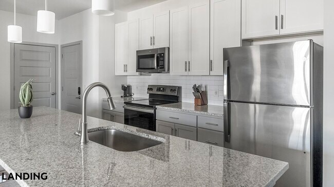 Foto del edificio - 100 Wildwood Ct