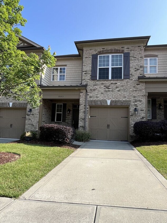 Primary Photo - 3 Bedroom. 2.5 Bath Townhome near Concord ...
