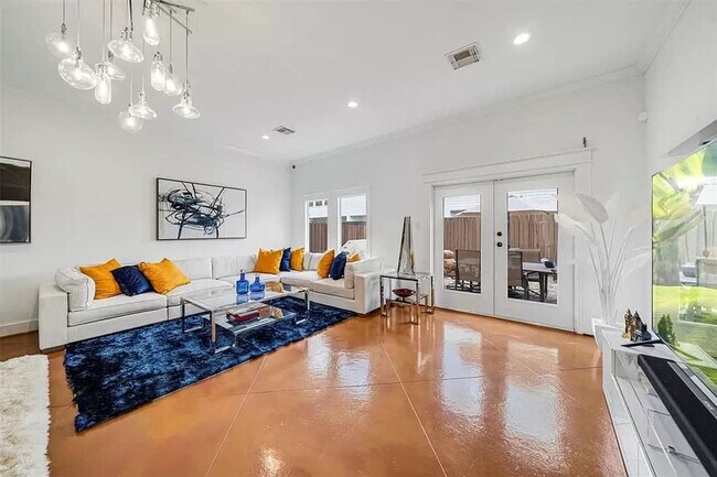 Foto del edificio - 5522 Larkin St