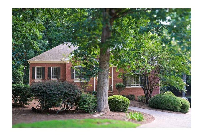 Foto del edificio - 3885 Waterford Dr