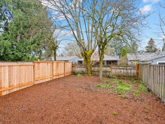 Building Photo - 3bed/2.5 Bath Duplex Unit New Construction in Woodstock Neighborhood