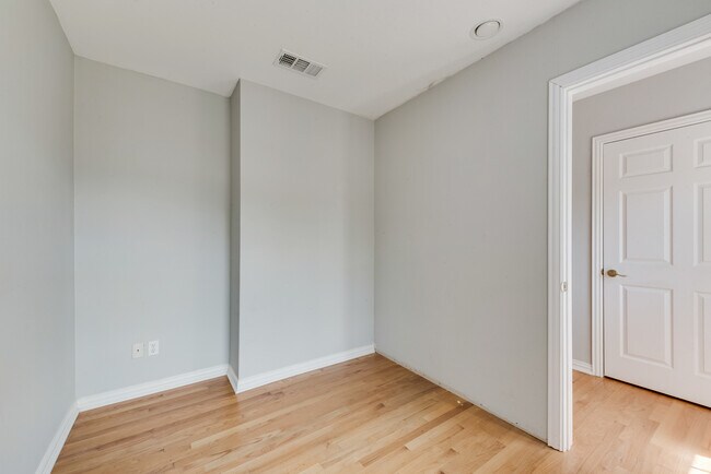 Foto del edificio - 6050 Ellsworth Ave