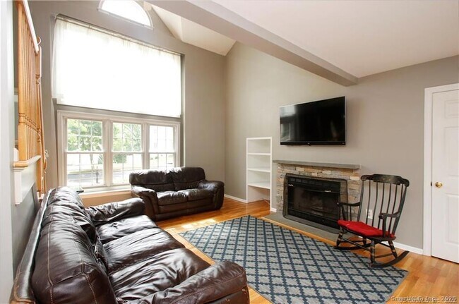 Foto del edificio - 145 Settlers Ridge Rd
