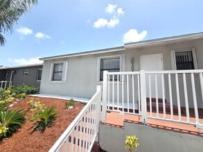 Building Photo - 20867 Snapper Pl