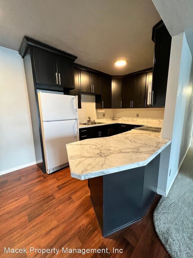 Building Photo - 2 br, 1 bath House - 222 13th Ave South Un...