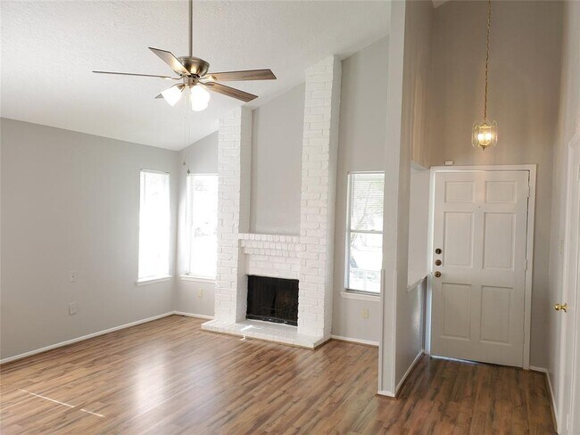 Building Photo - 3130 Forestbrook Dr