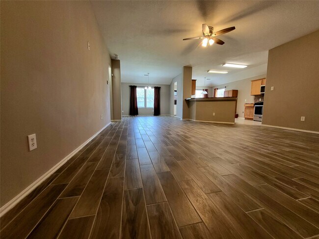 Building Photo - 2734 Trinity Glen Ln