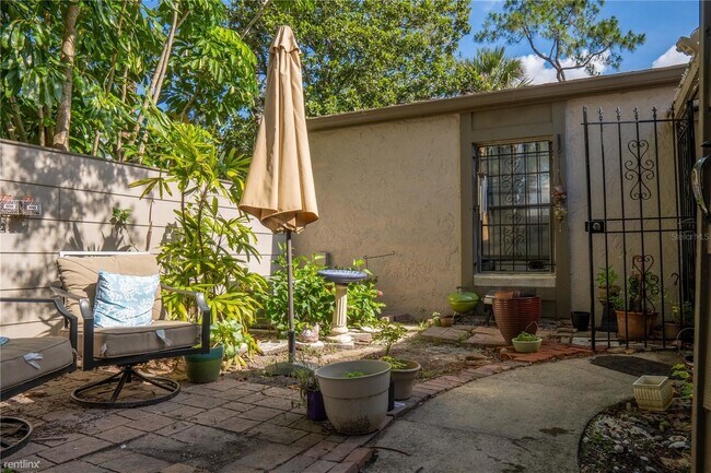 Building Photo - 3 br, 2 bath House - 632 R Woodridge Drive
