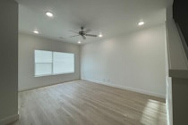 Foto del edificio - Stunning 3-Bedroom Home in St. George – $2,650/month (Beautiful Views!)