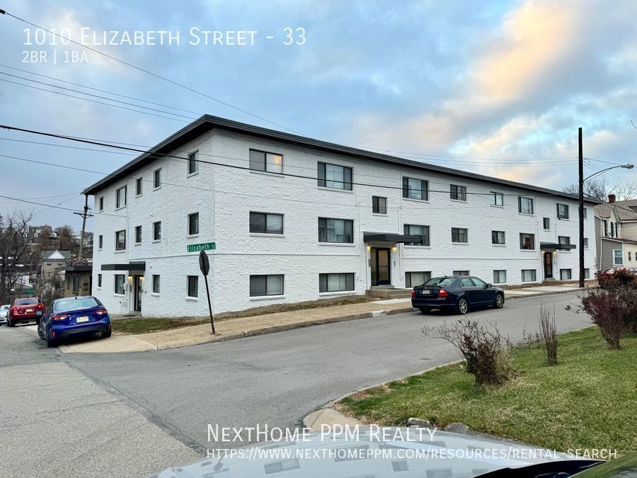 1010 Elizabeth St Unit 33, Carnegie, PA 15106 Room for Rent in Carnegie, PA