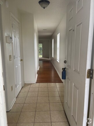 Building Photo - 123 Magnolia Plantation Ct