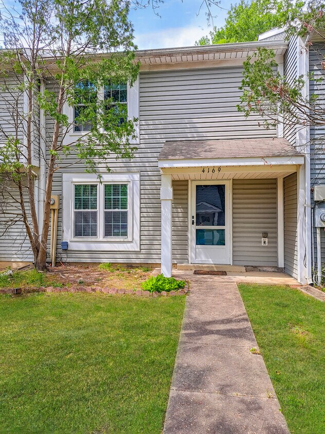 Newly Renovated Townhome in Waldorf! 3 Bed... House Rental in Waldorf