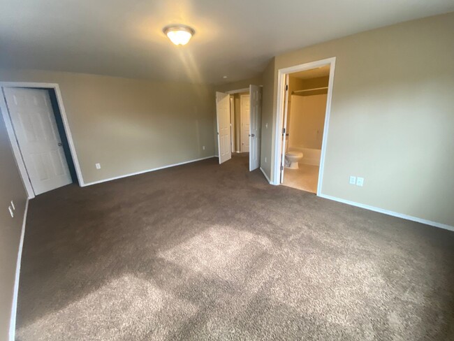 Foto del edificio - 3 Bedroom Home in SW Bend with Bonus Room!